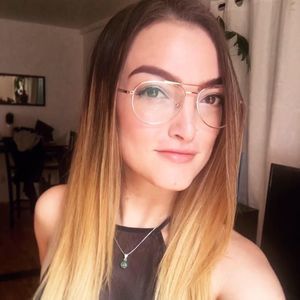 Meet your Posher, Jenna